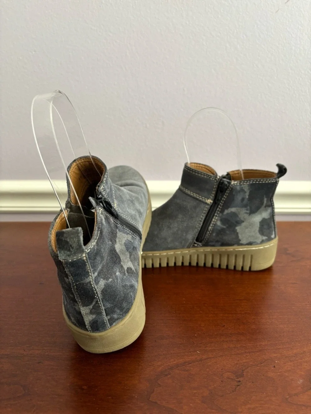 Comfortiva Align Bluish Suede Ankle Boots | Size 8 | EUC